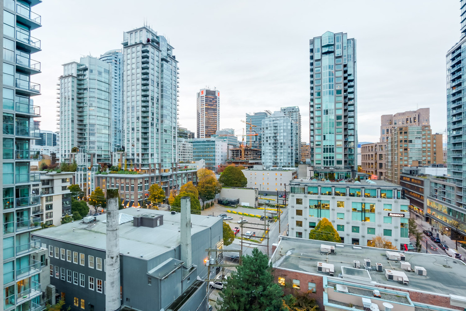 1502 939 Homer Street,Vancouver, BC